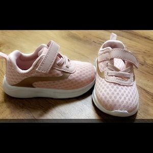 Toddler tennis Shoes